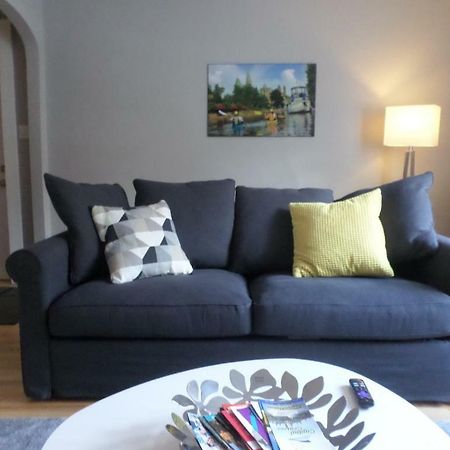 Beautiful, Clean, Quiet 2 Br-In Downtown Ottawa. Parking, Wifi And Netflix Included Apartman Kültér fotó